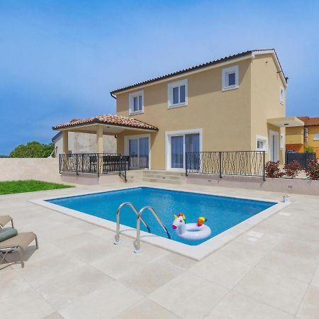 Holiday Home Villa Dora By Interhome Pula Eksteriør billede
