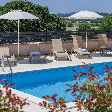 Holiday Home Villa Dora By Interhome Pula Eksteriør billede