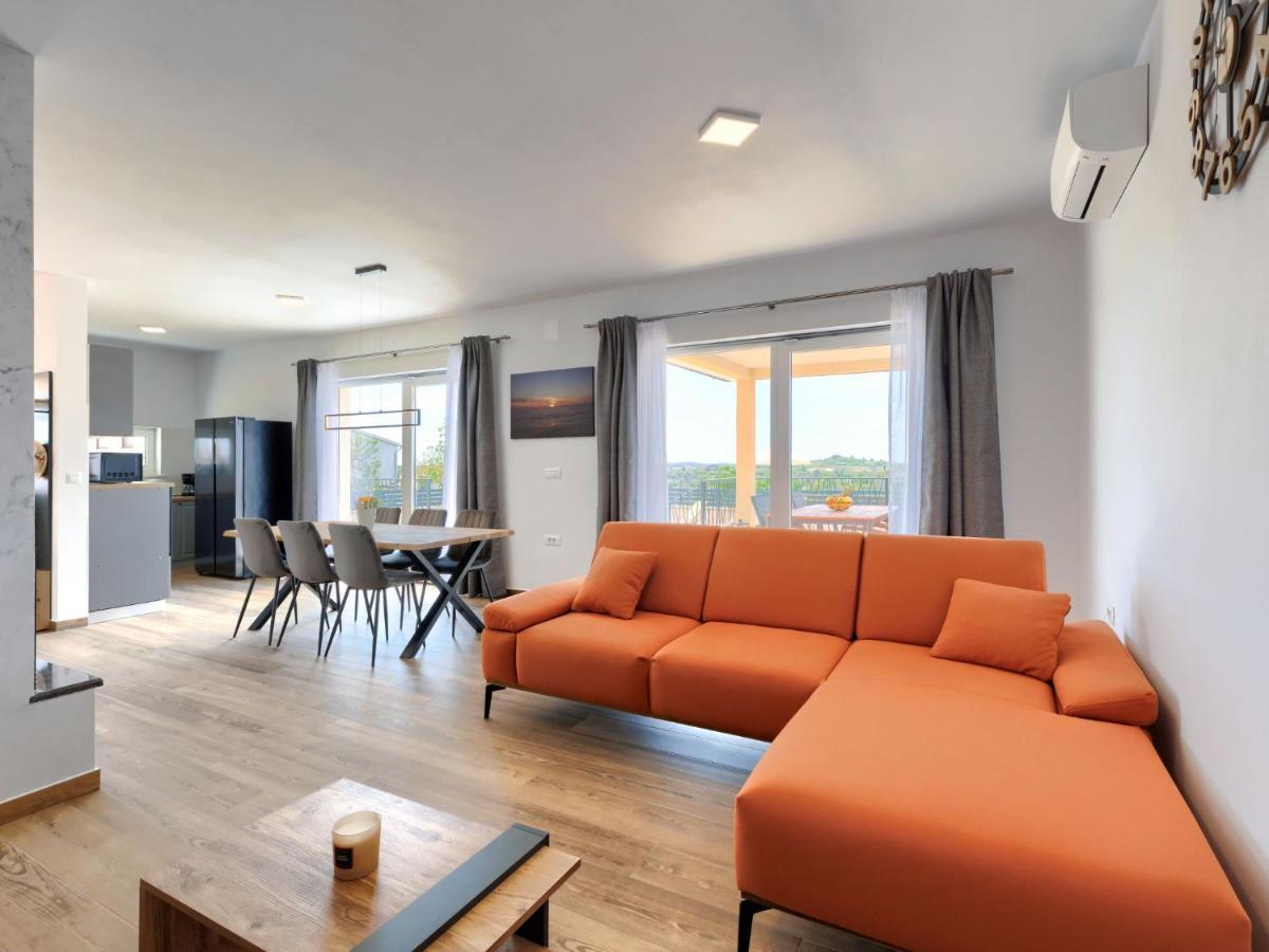 Holiday Home Villa Dora By Interhome Pula Eksteriør billede