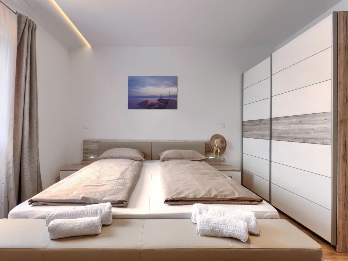Holiday Home Villa Dora By Interhome Pula Eksteriør billede