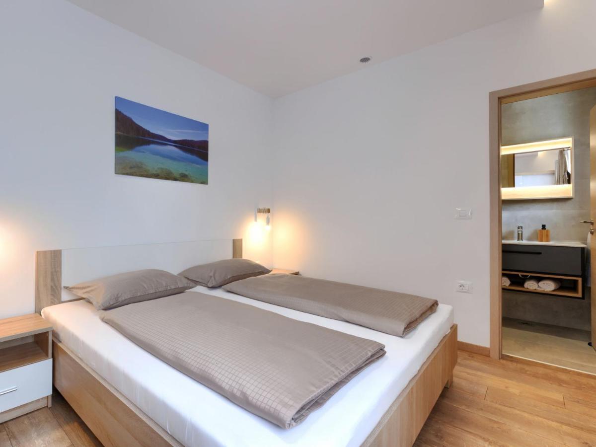 Holiday Home Villa Dora By Interhome Pula Eksteriør billede