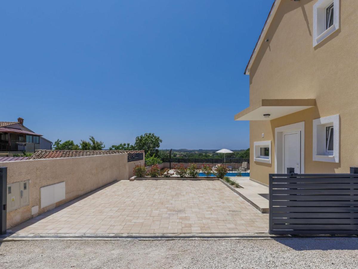 Holiday Home Villa Dora By Interhome Pula Eksteriør billede